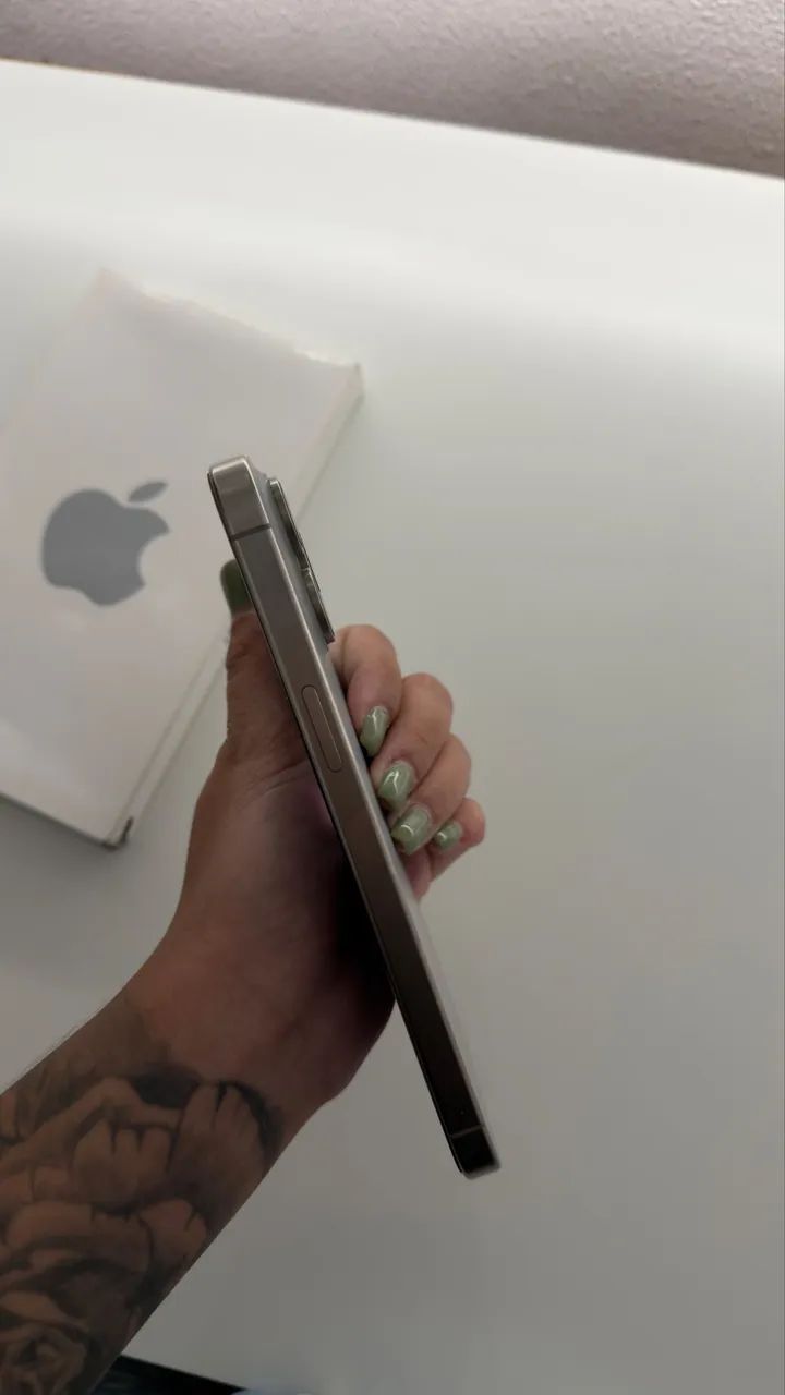 IPHONE 15 PRO MAX  - Foto 2