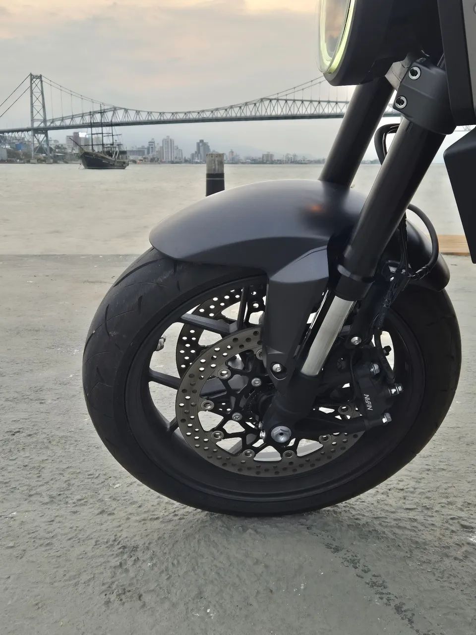 CB 650R E-Clutch - 2026 - Foto 3