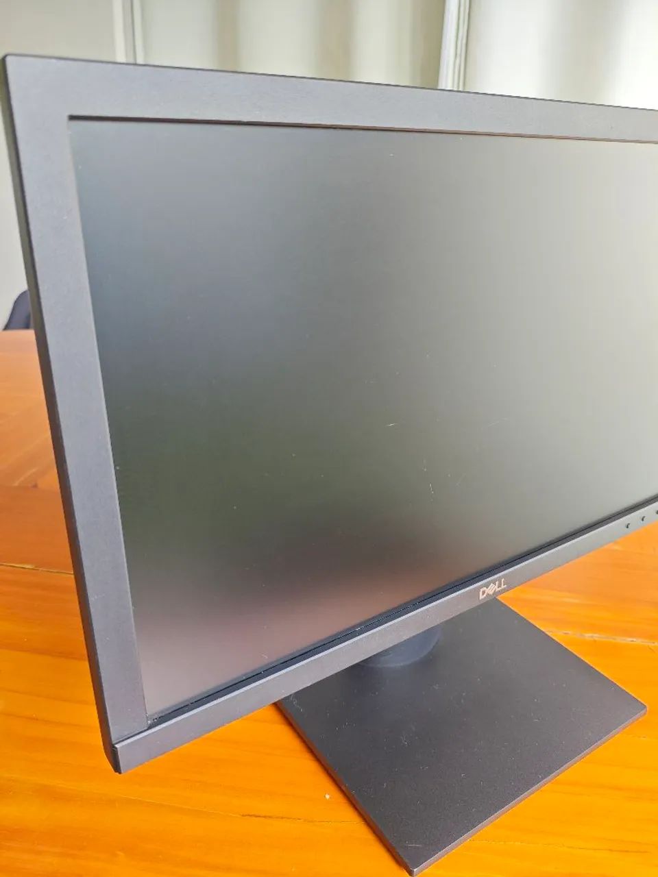Monitor Dell 19" polegadas Display Port e VGA - Foto 2