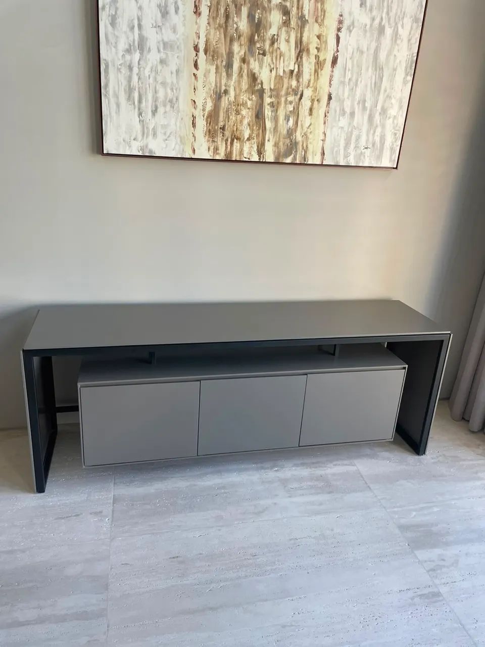 Buffet em estrutura metálica e mdf laqueado - 2 metros  - Foto 2