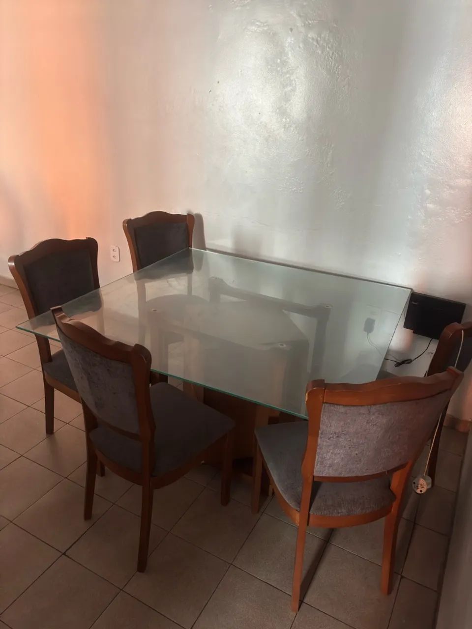 Mesa quadrada para sala