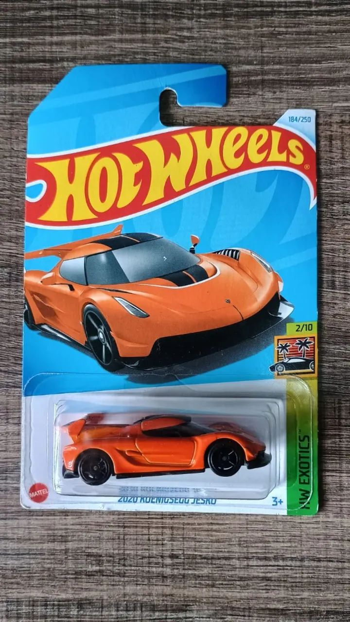 03 Hotwheels colecionáveis - Foto 3