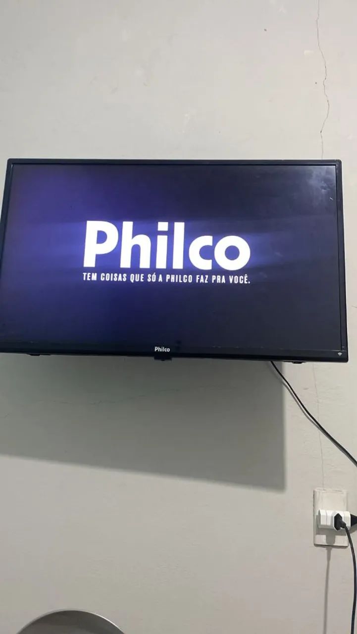 Televisão Philco 32 polegadas, pra vender logo!!