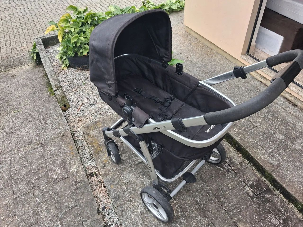 Travel System Infanti (Carrinho + Bebê Conforto + Base) - Foto 2