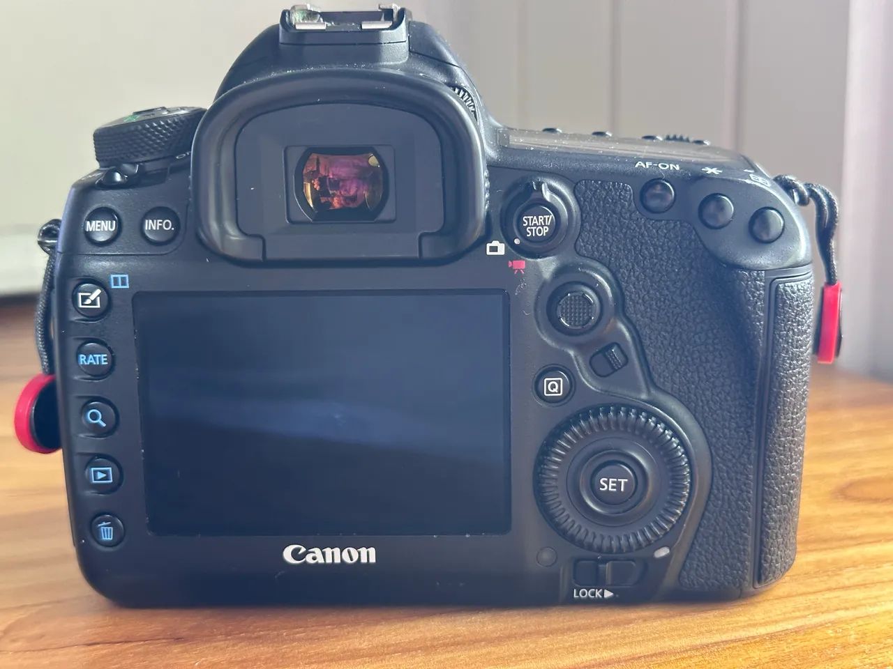 Canon 5D Mark IV