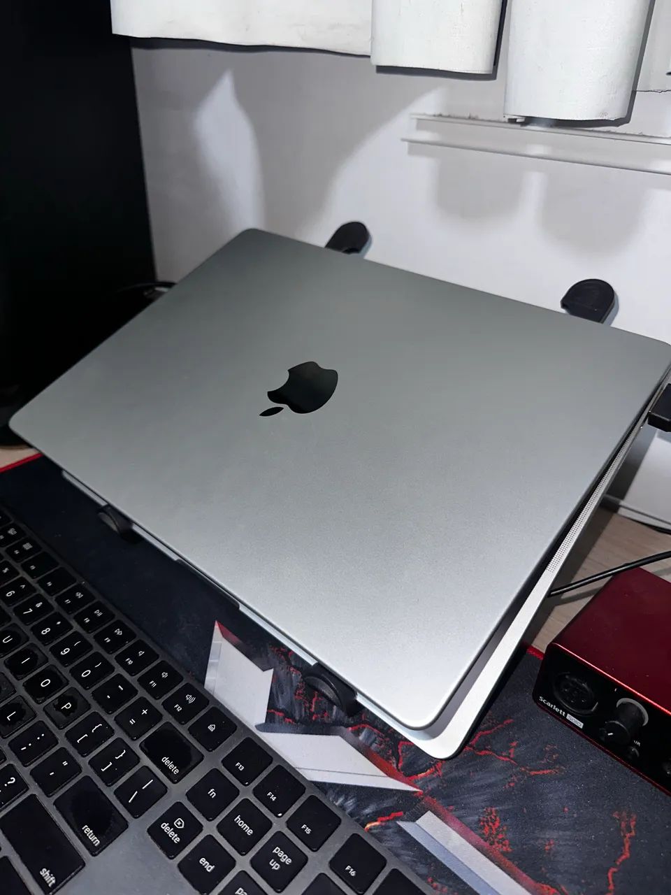 Macbook Pro M3 // 14 polegadas // 8gb de RAM // ssd 512gb 