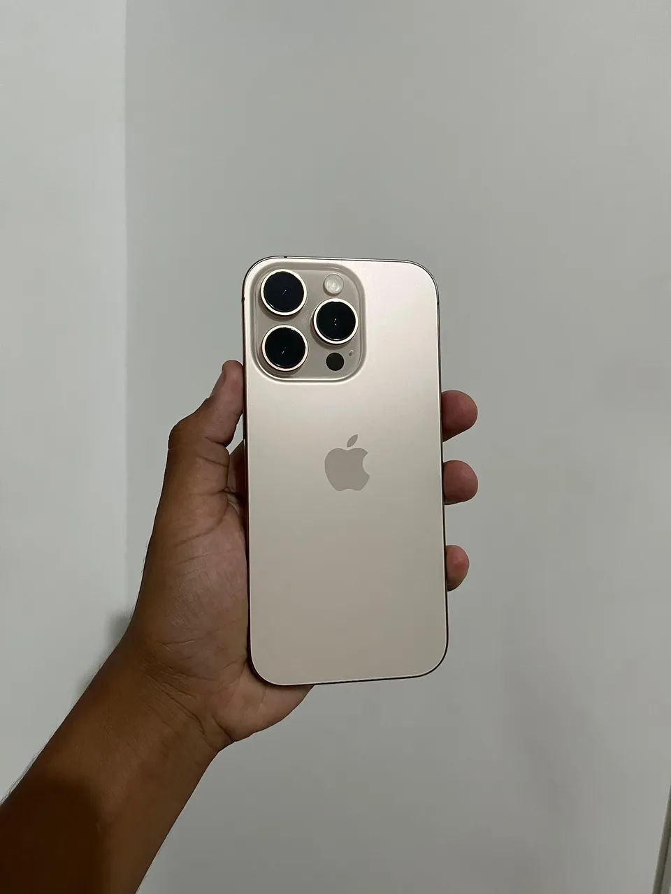 iPhone 16 pro 