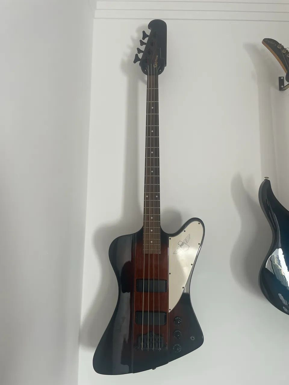 Baixo Epiphone Thunderbird IV 
