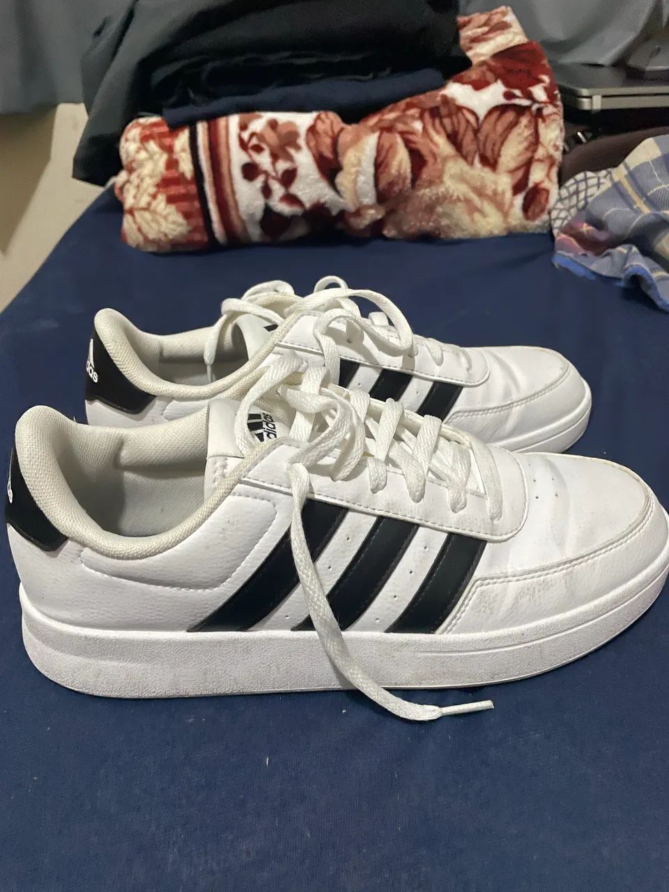Tênis Adidas  - Foto 4