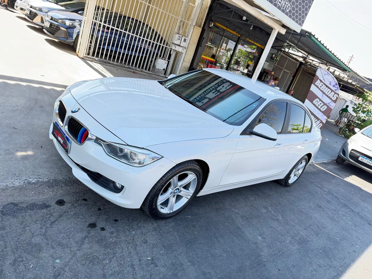 BMW 320I A 2.0 Turbo/activeflex 16V 184cv 4P 2015