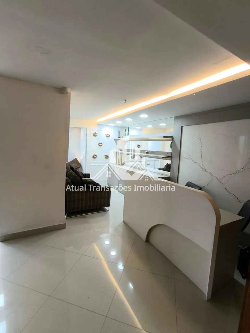 Sala Comercial de 50m² no bairro Marapé, em Santos