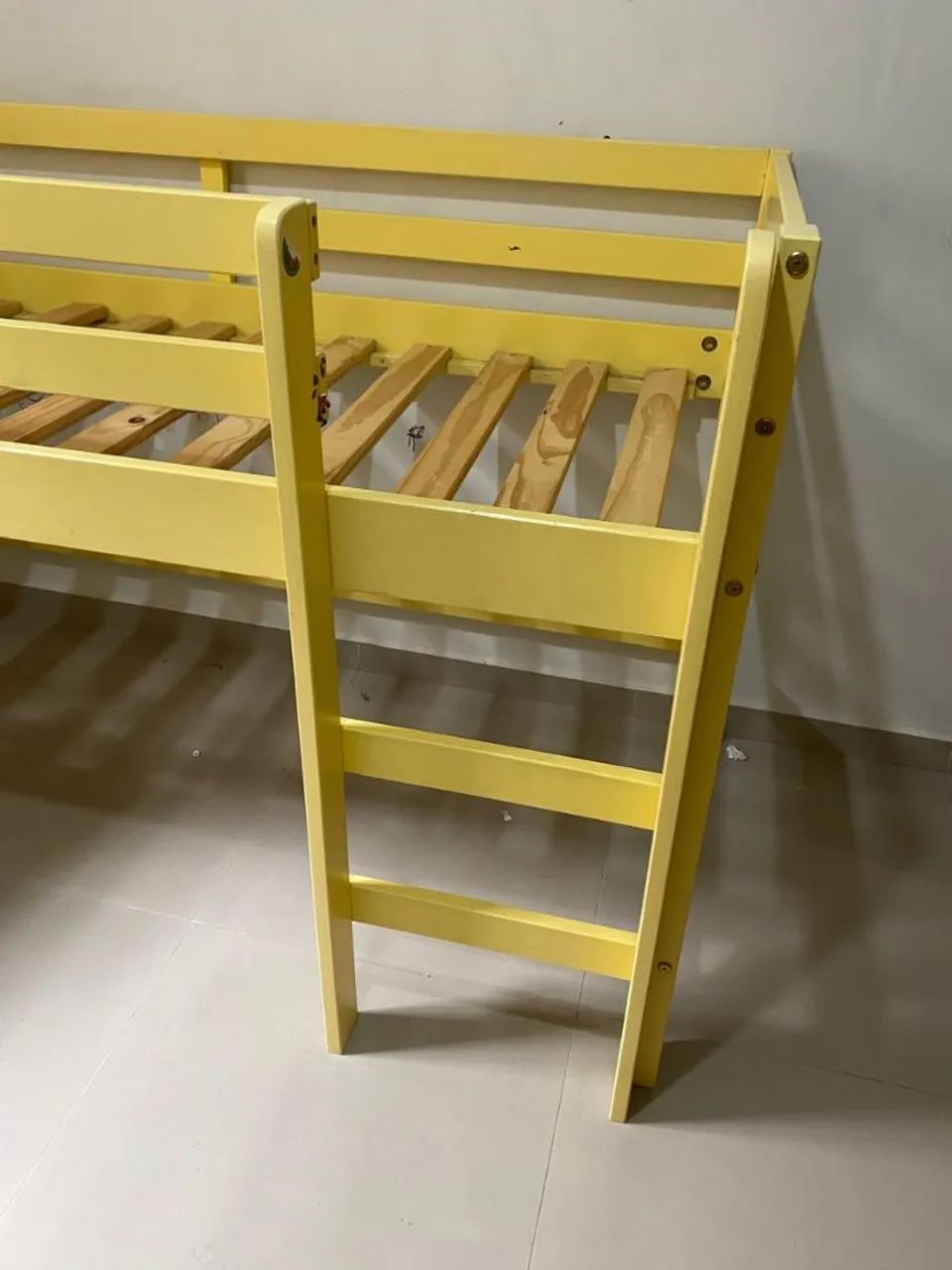 Cama infantil com escorregador  - Foto 4