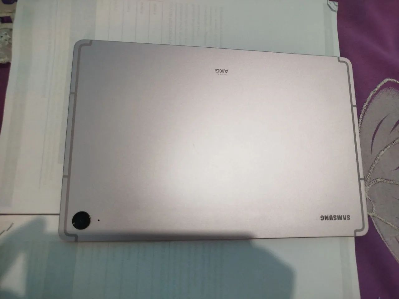 VENDE-SE TABLET SAMSUNG Fé 8 De RAM e 128 GB de ESPAÇO INTERNO.