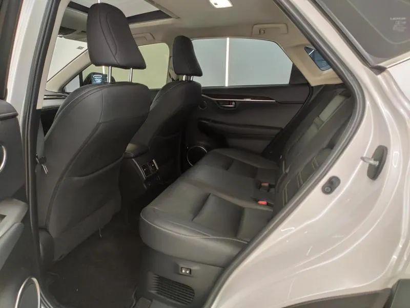 Lexus NX-300 H Luxury 2.5 16V Aut., foto 7 de 20