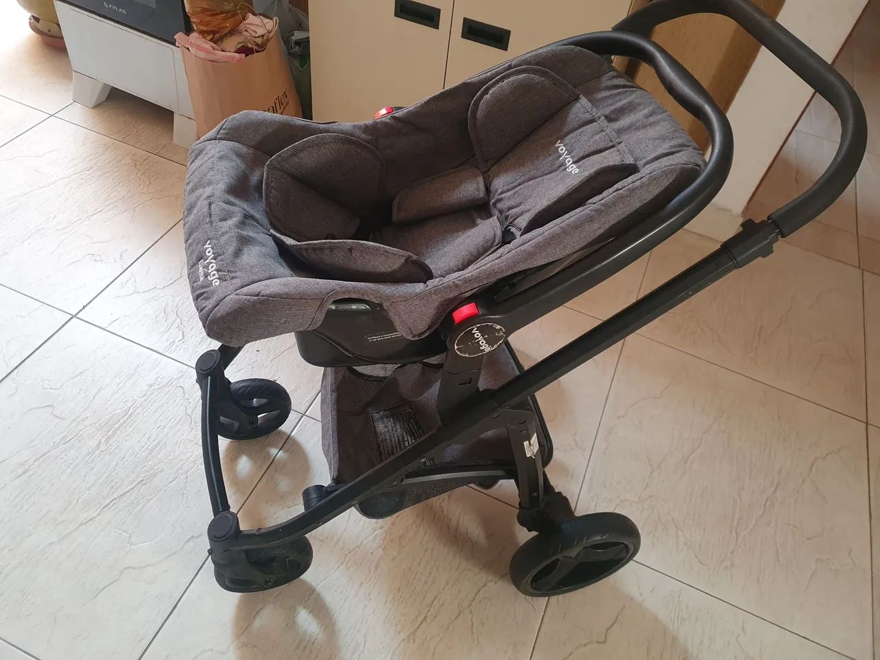 Carrinho e Bebê conforto Voyage - Foto 3