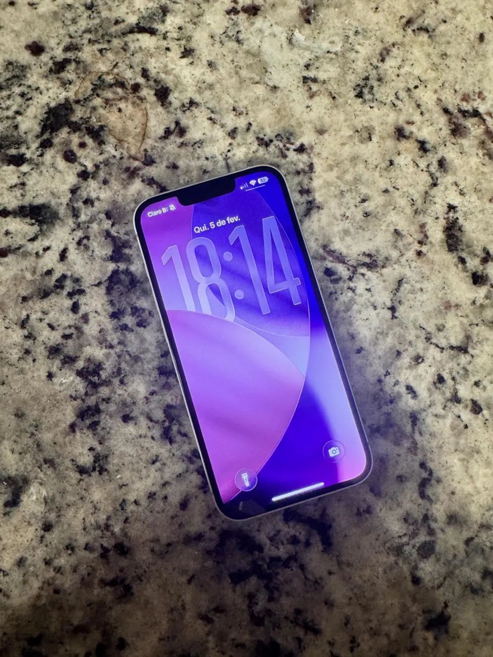 IPhone 16e branco 