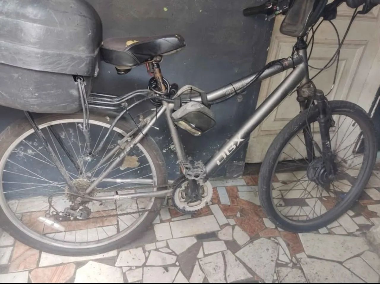Bicicleta aro 29 com Baú  - Foto 2
