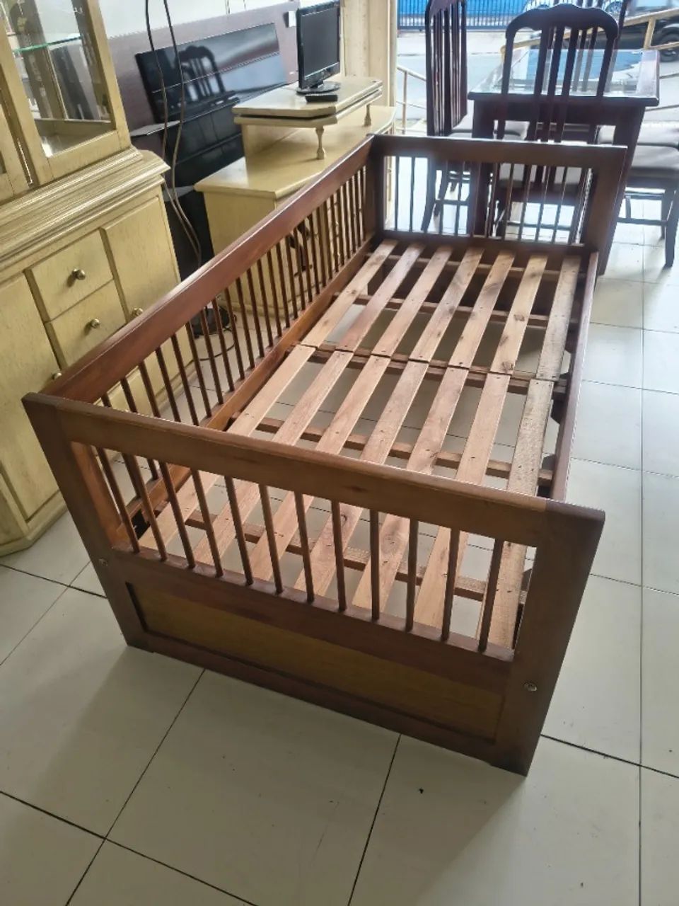 Sofá Cama em Madeira  - Foto 3