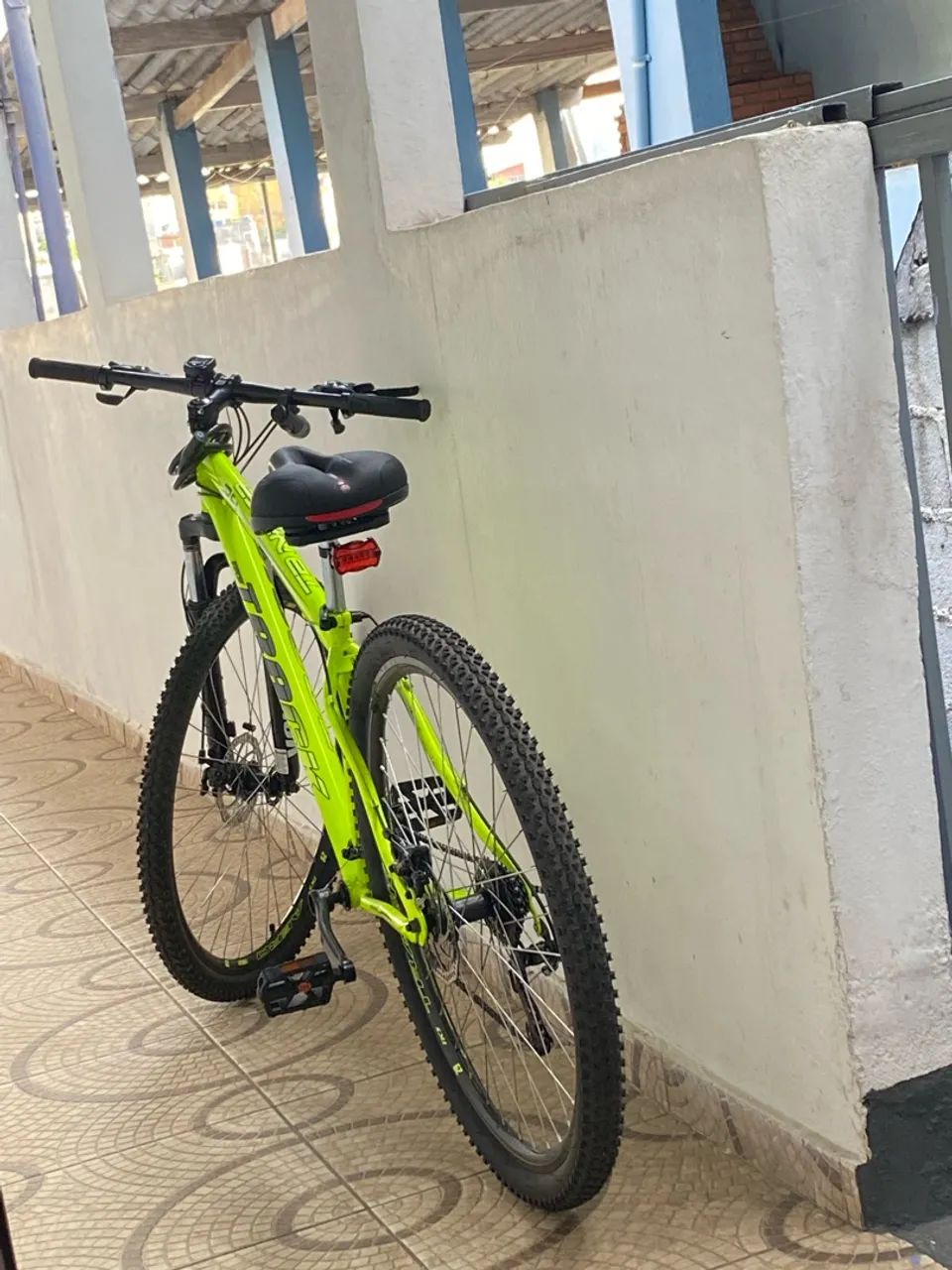Bicicleta Track TKS 29 de 21 marchas - Foto 4