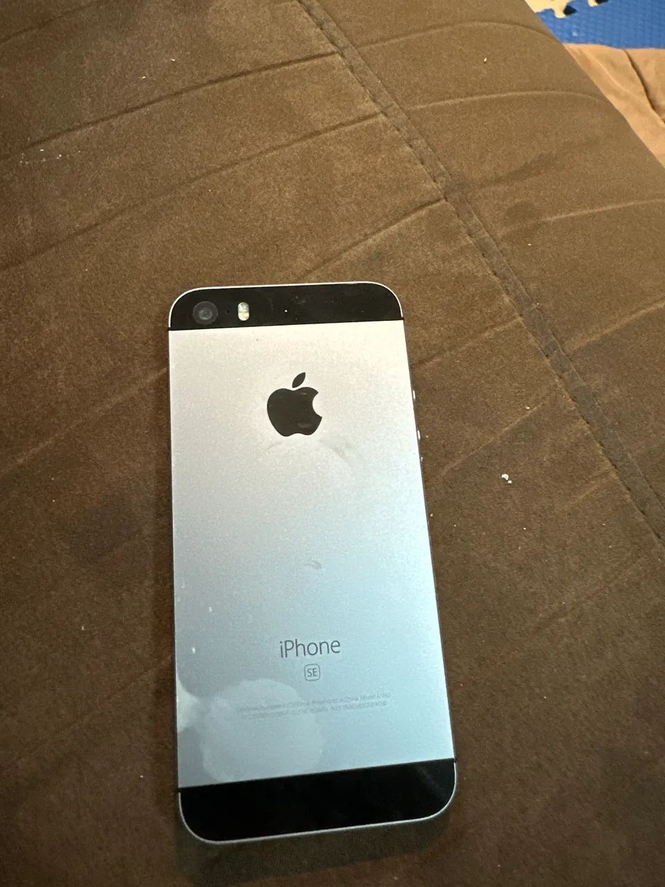 iPhone SE 32Gb - Celulares e Smartphones - Jardim Arpoador, São