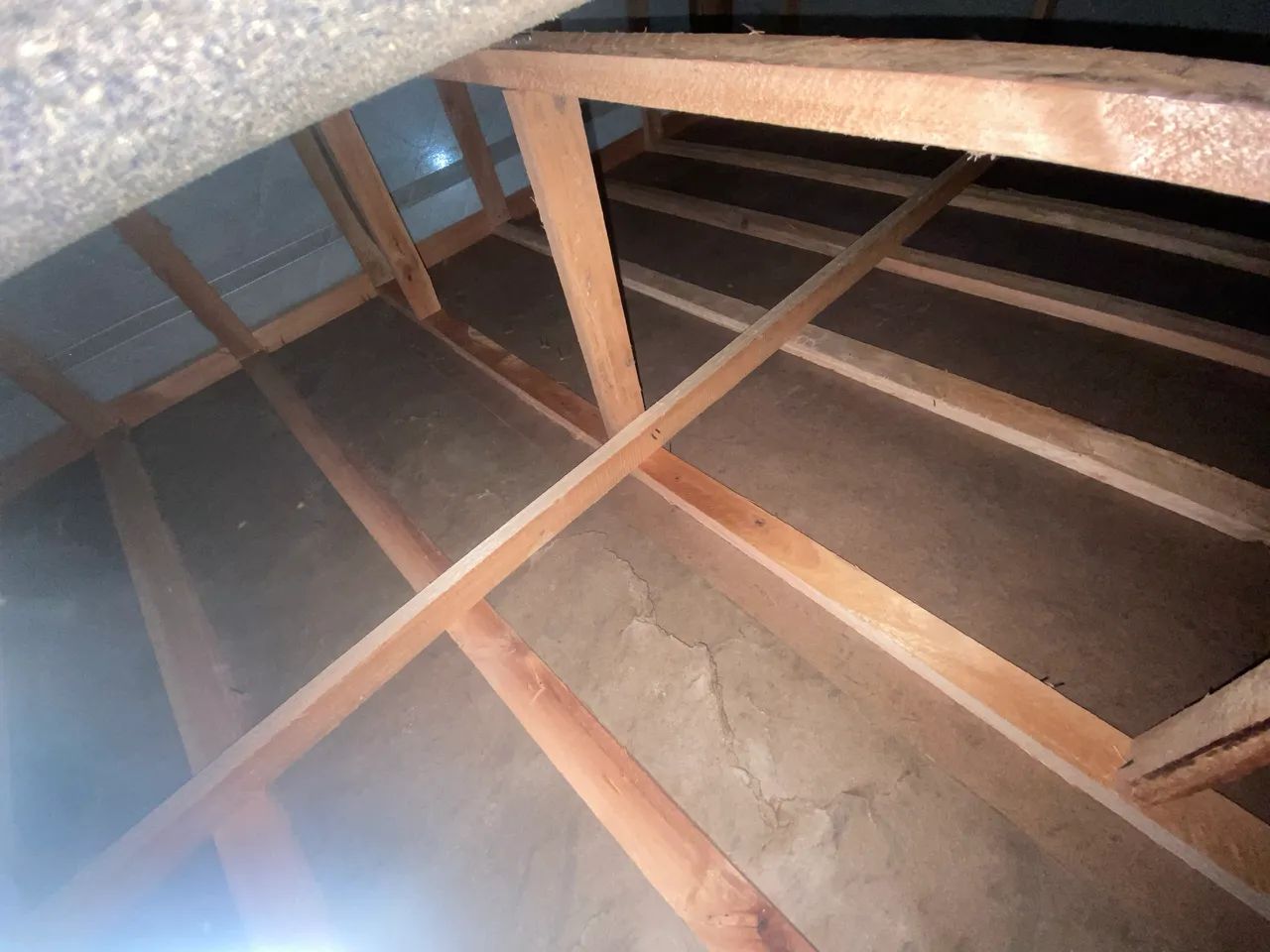 Cama box acoplada com defeito 