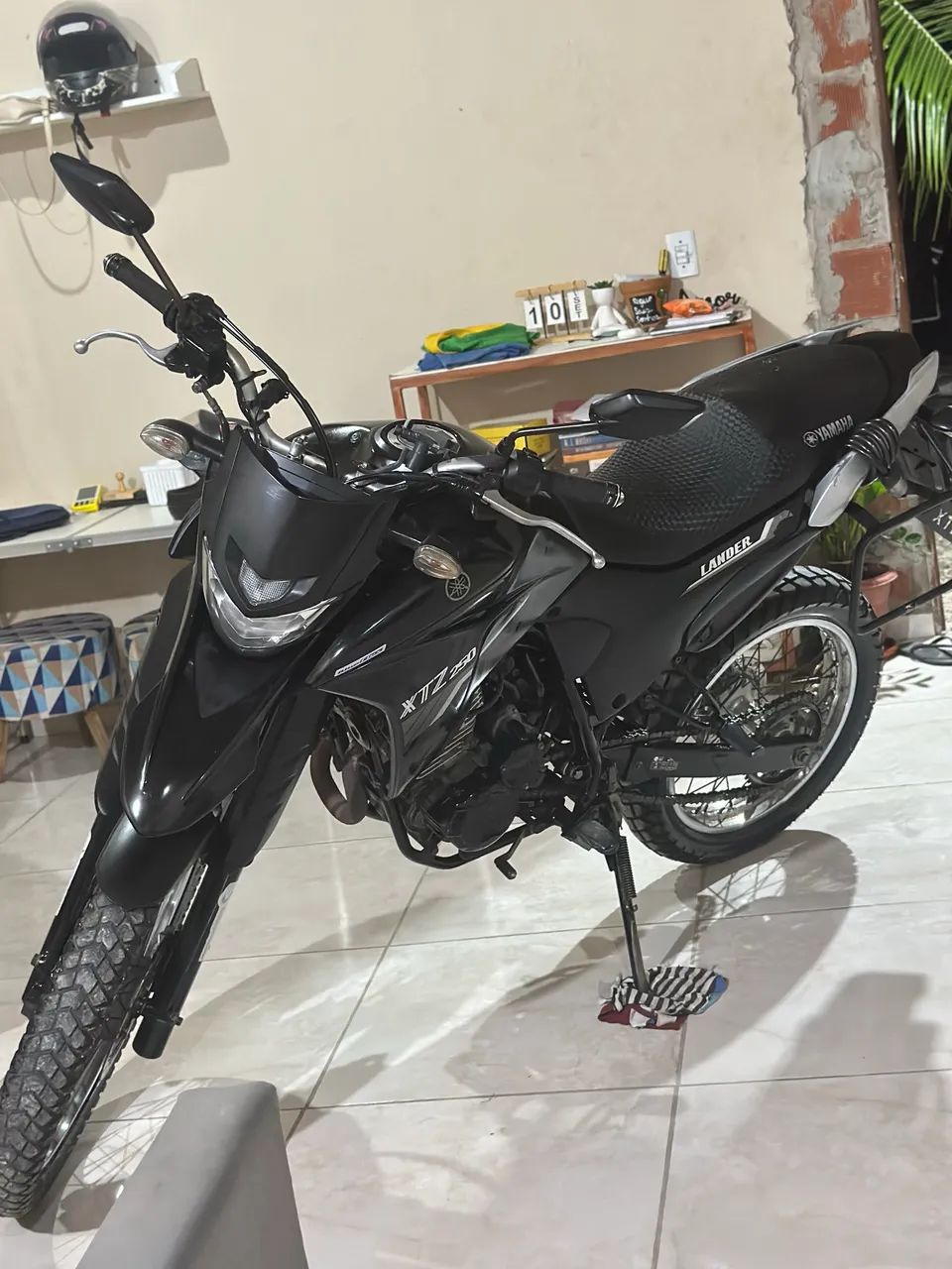 Lander XTZ 250 
