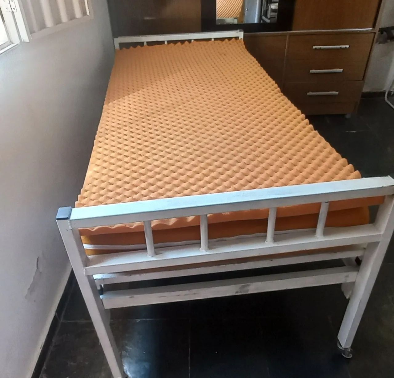 Cama  hospitalar  - Foto 2
