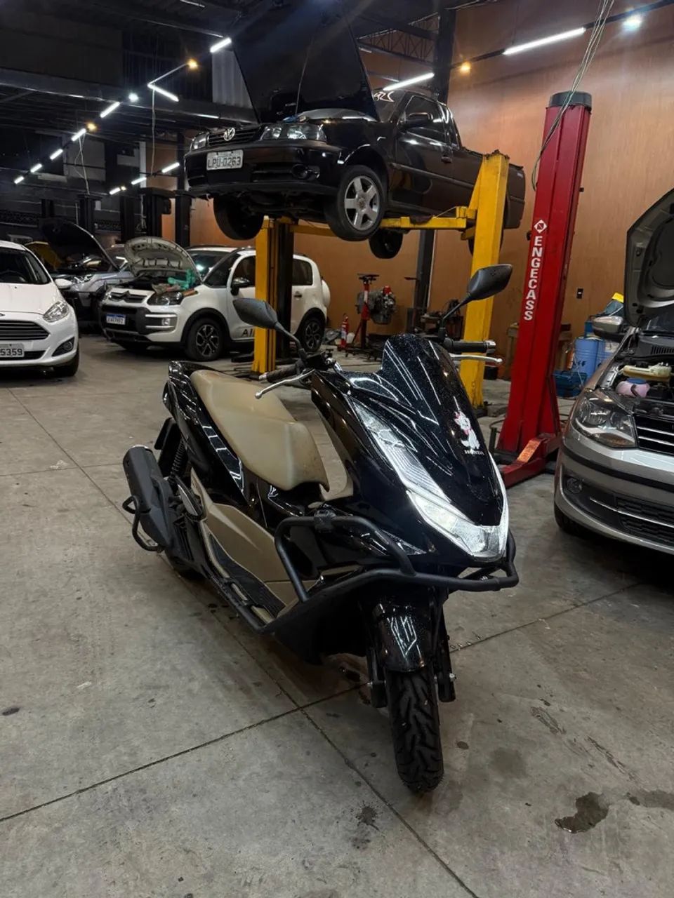 PCX DLX 2026 - Foto 3