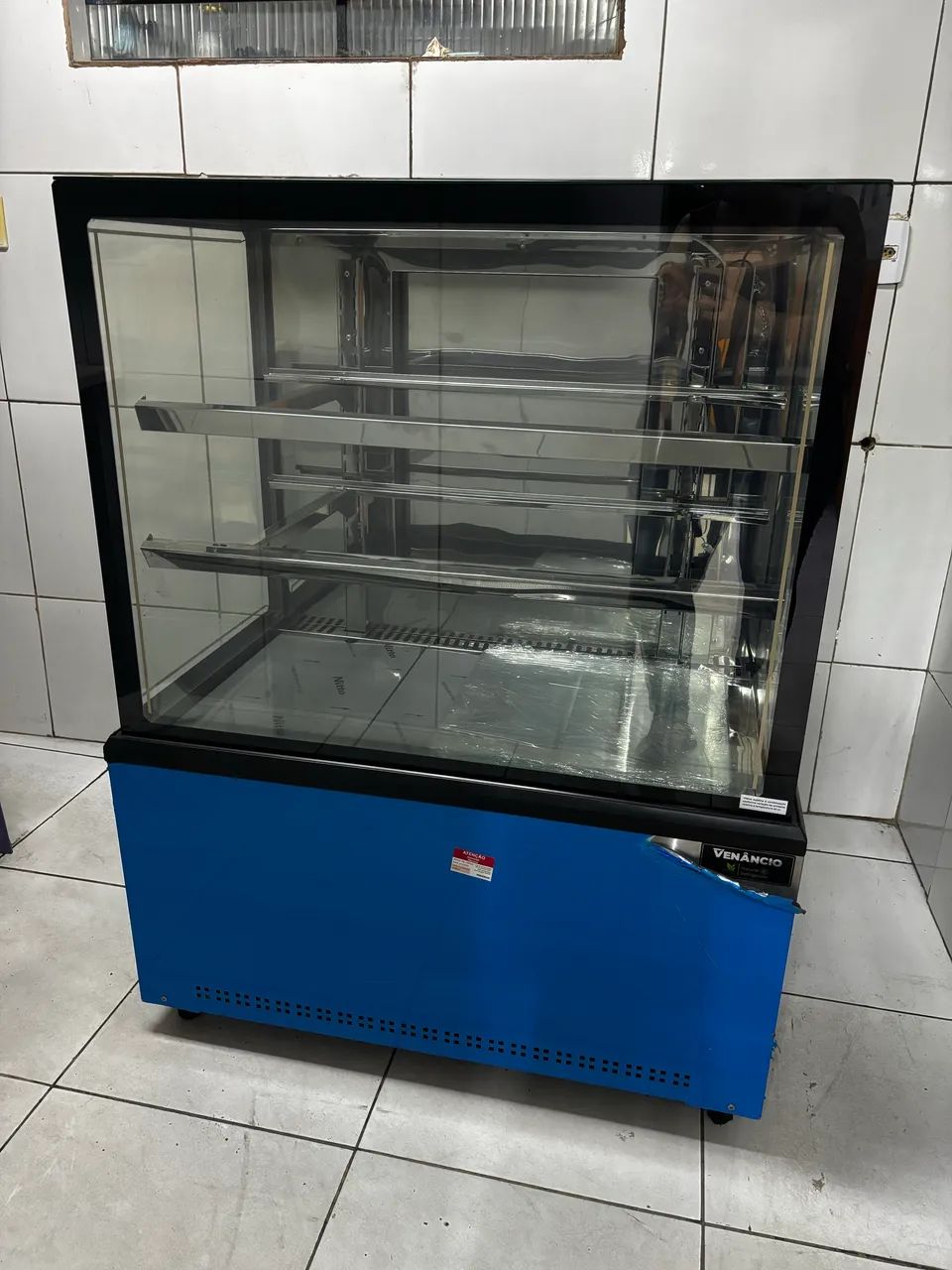 BALCÃO VITRINE REFRIGERADA VENÂNCIO  - Foto 2
