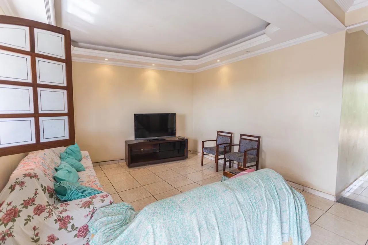 Casa à Venda - Santa Inês, 4 Quartos, 233 m2 - Foto 2