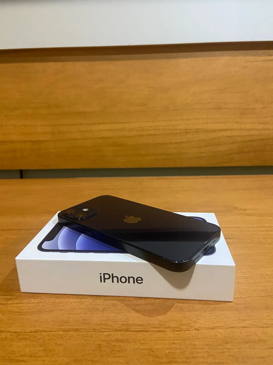 iPhone 12 - 64gb 