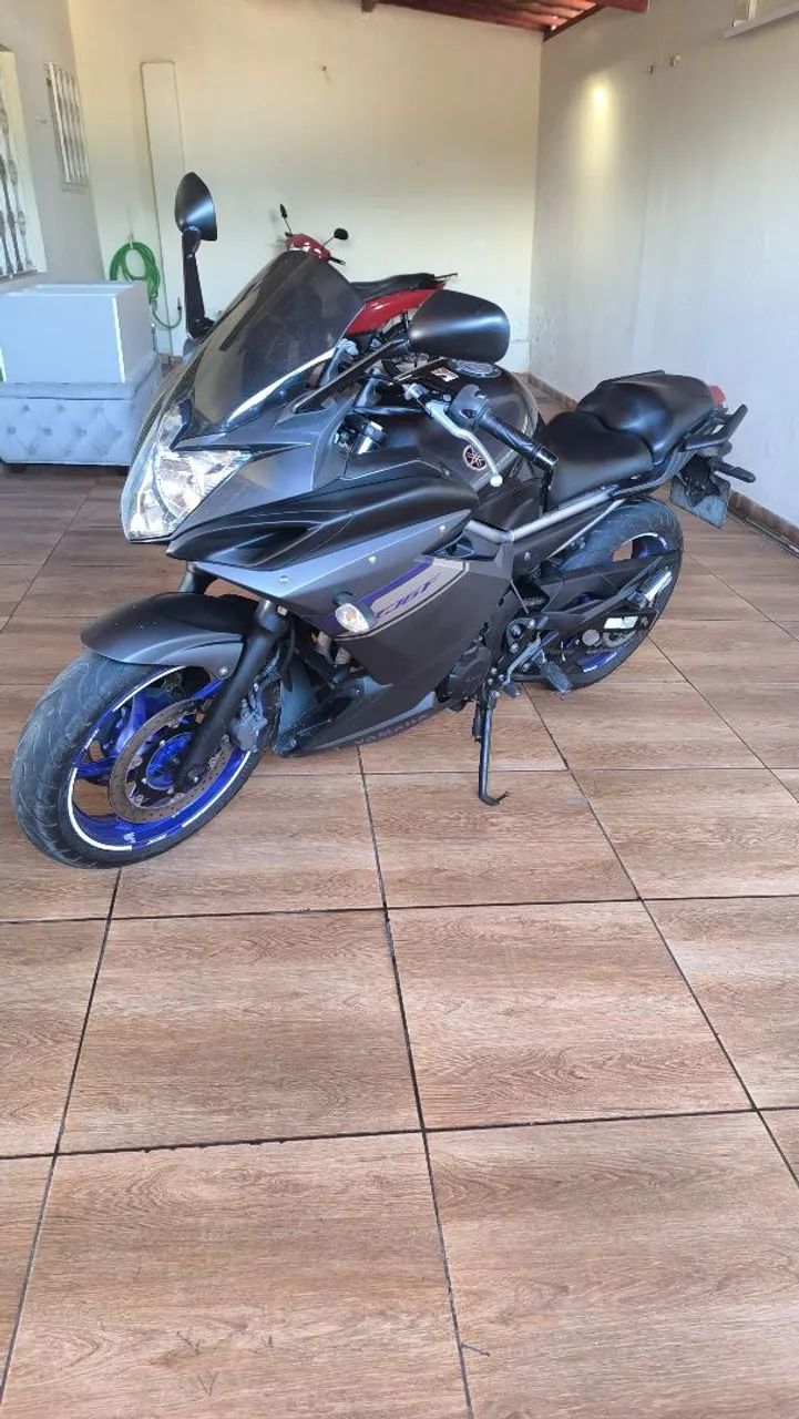 XJ6f ano 2015 - Foto 2