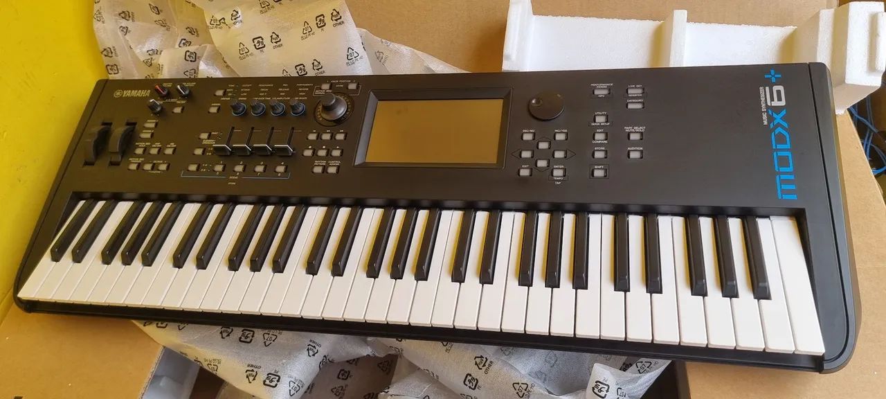 Teclado Yamaha MODX 6 + Plus Zerado  - Foto 4