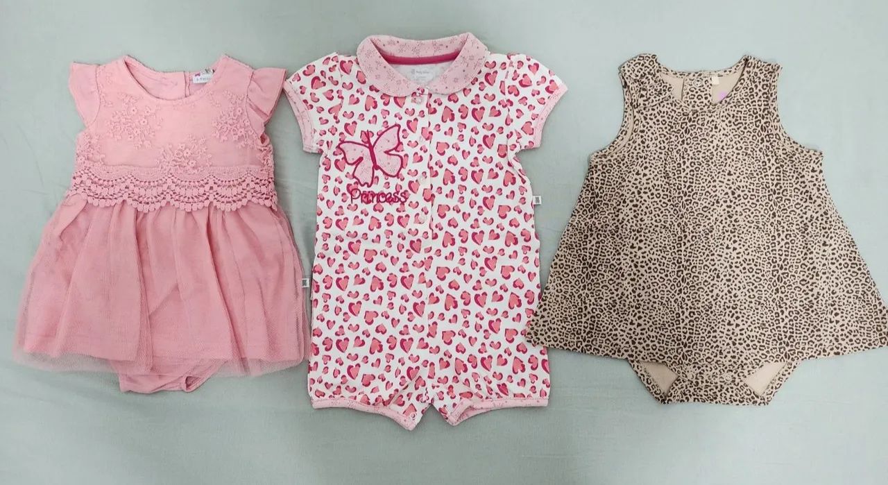 Vestido e macacão novos