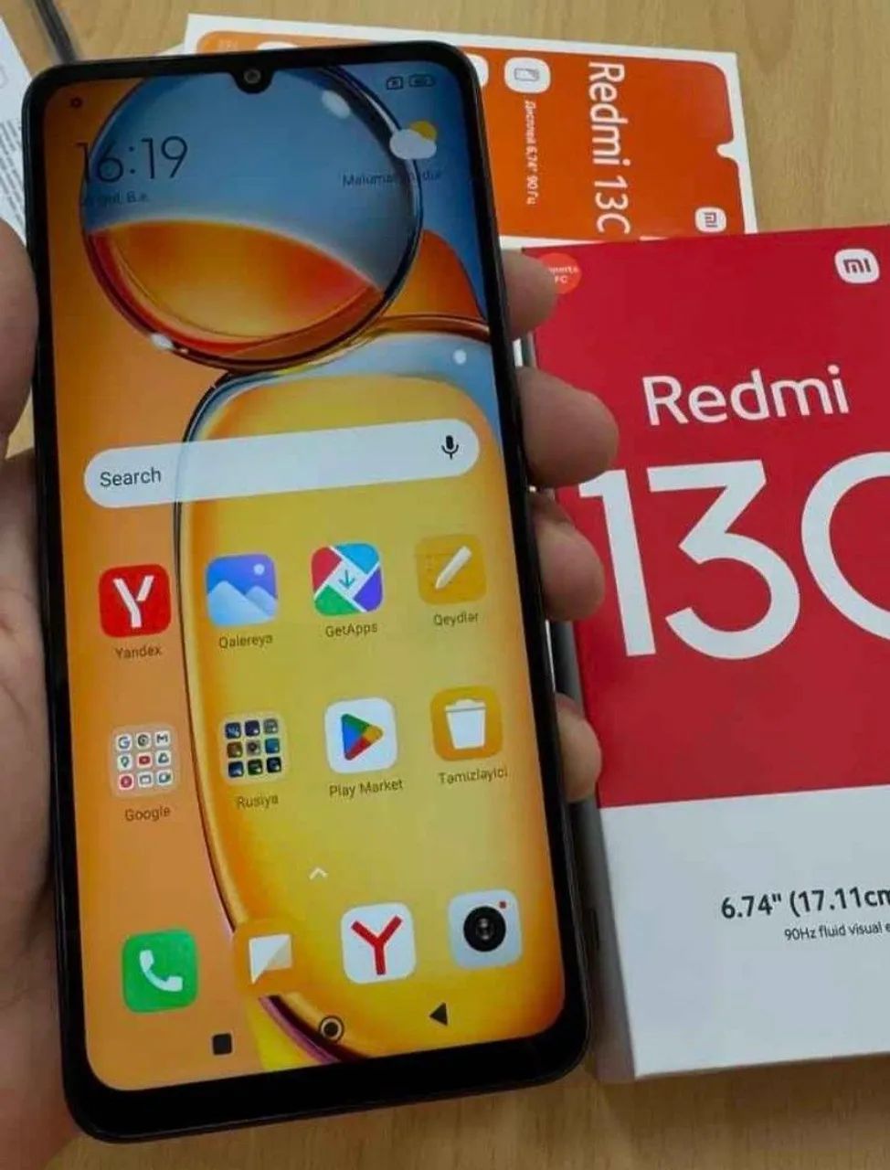 Redmi 13C 128 giga . 8+8 de ram