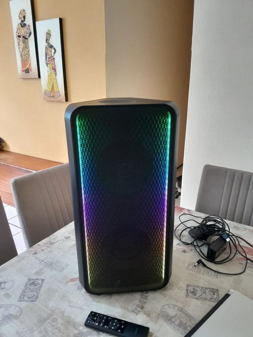 Caixa de somSound tower MXT45 160 watts