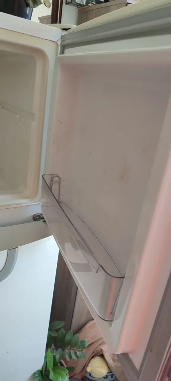 Vendo Geladeira para conserto!  - Foto 4