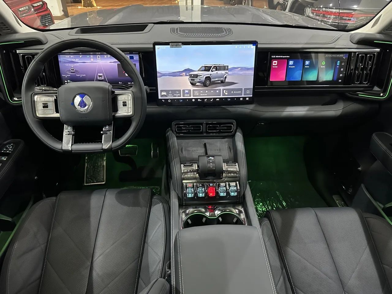 Denza B5 SUV híbrido plug-in, foto 2 de 10