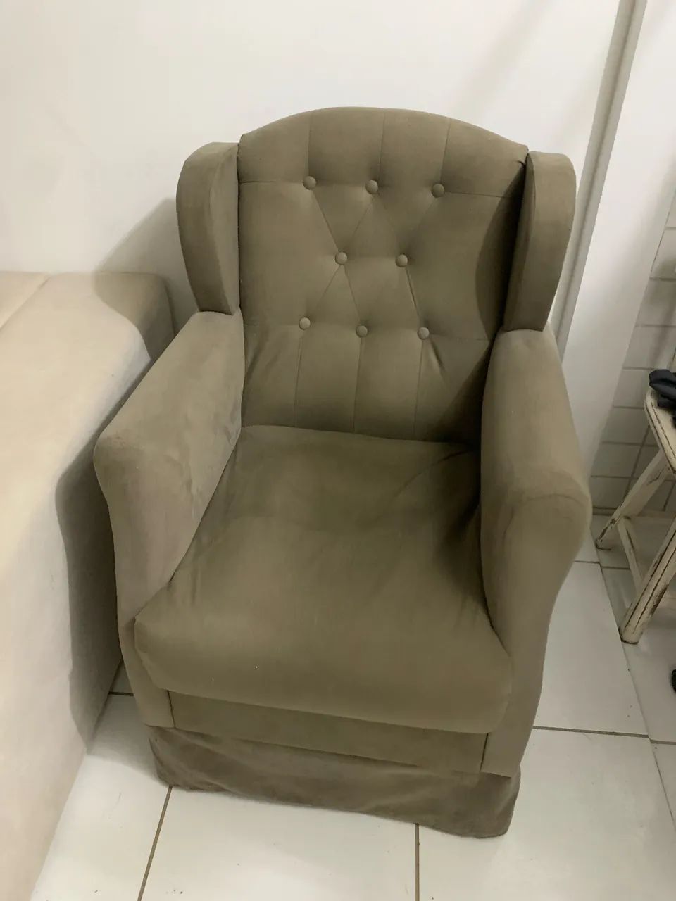 Poltrona amamentação de balanço (COM PUFF) - Foto 3
