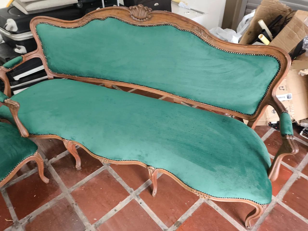 2 Poltronas e 1 Sofá antigos totalmente reformandos e renovados  - Foto 5