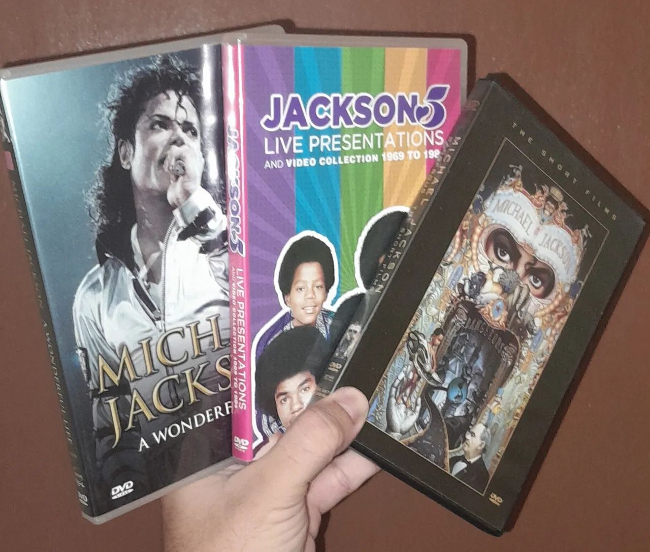 Coleção Michael Jackson - 5 cds, 7 dvds e 3 Blu-rays - CDs, DVDs