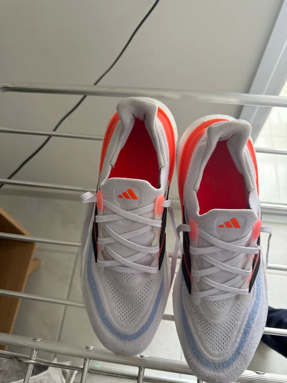 Tênis Ultraboost 43/44 - Foto 3
