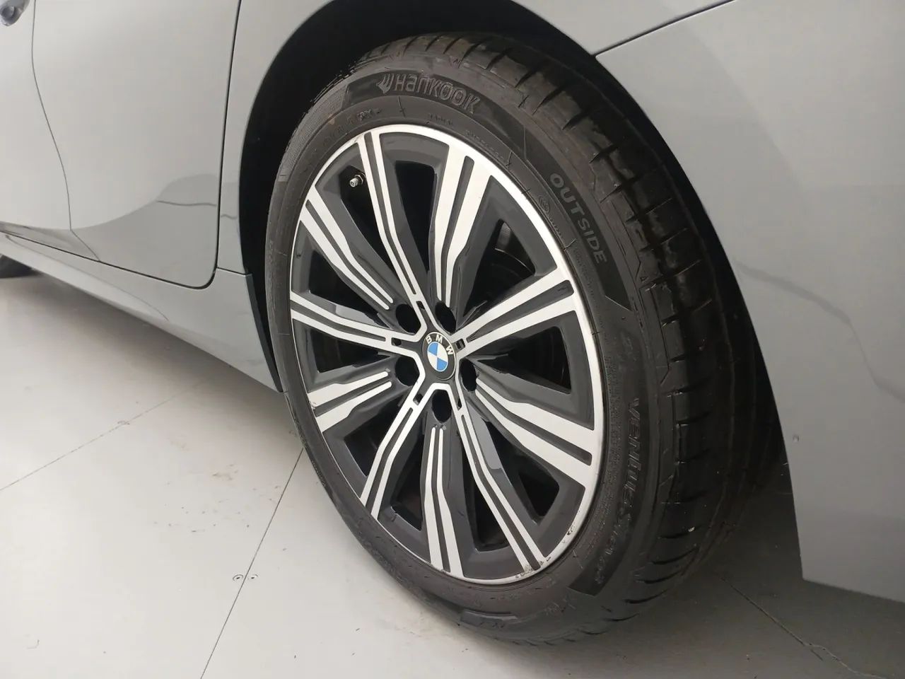 BMW Série 3 320i, foto 12 de 18