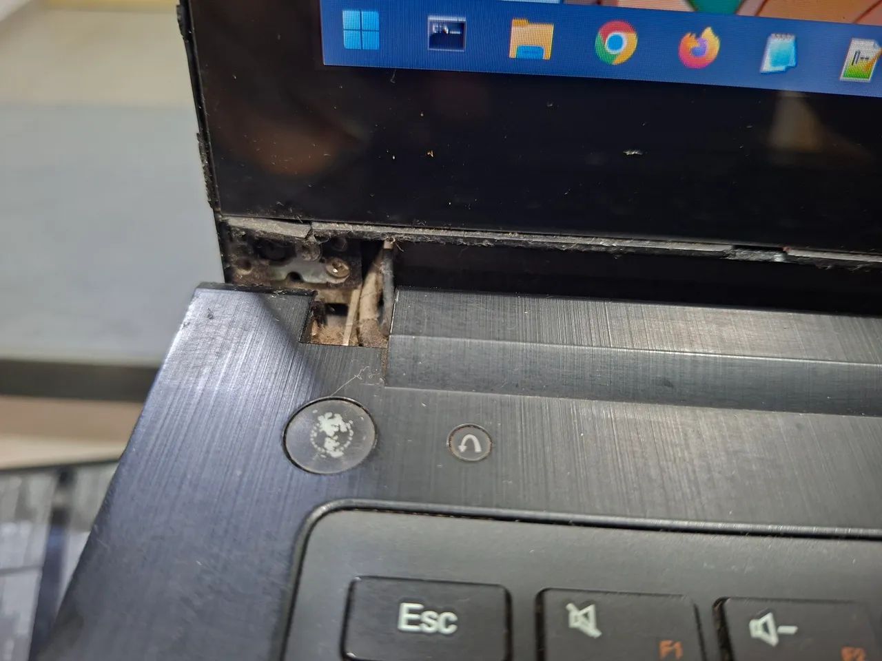 Notebook Lenovo G400S Touch Funciona Leia Anúncio - Foto 3