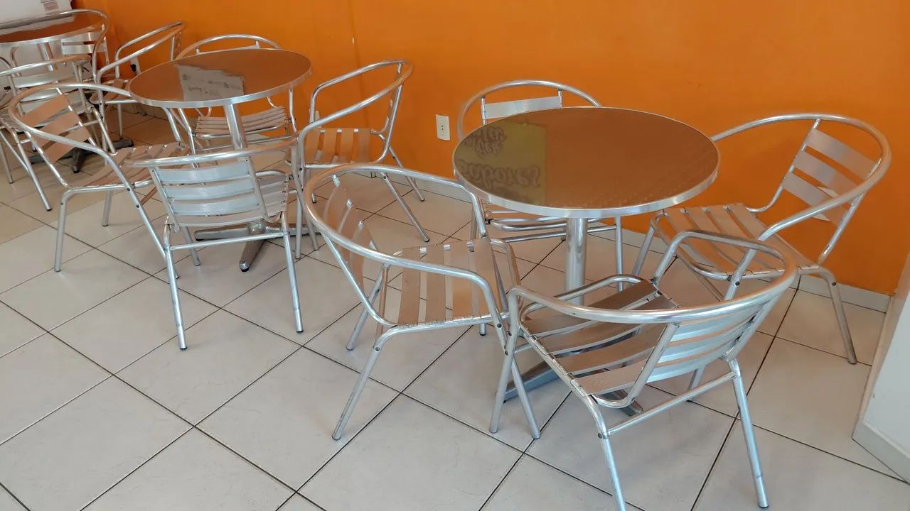 Jogo de mesa com 4 cadeiras de alumínio  - Foto 4