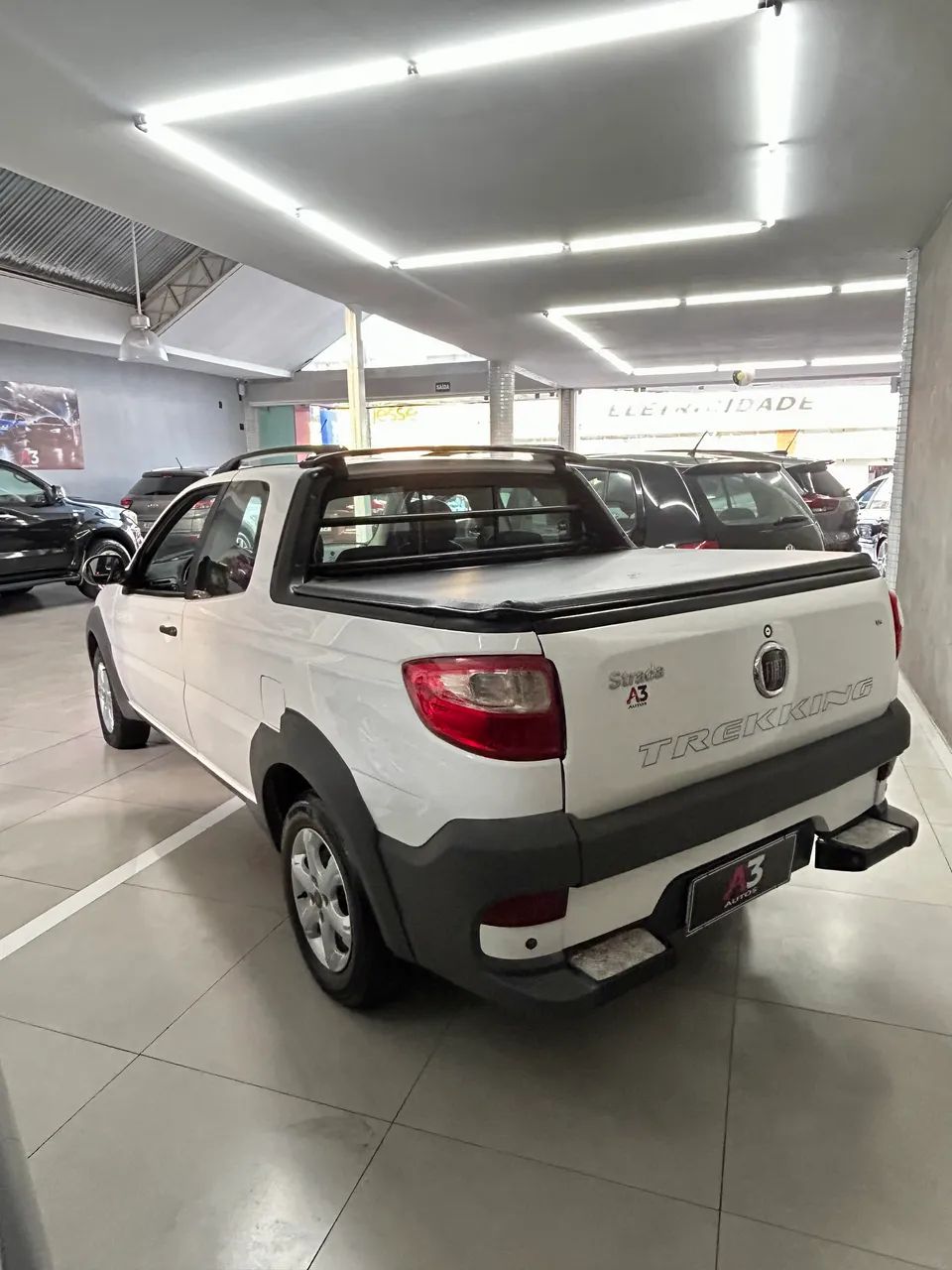 Fiat Strada Trekking 1.6 16V Flex CD 2015 - Foto 4