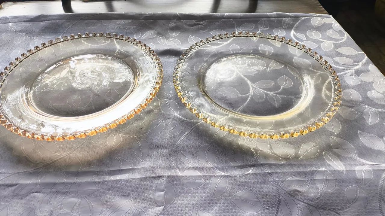 Prato âmbar radical com borda de coração. 28cm - Foto 4