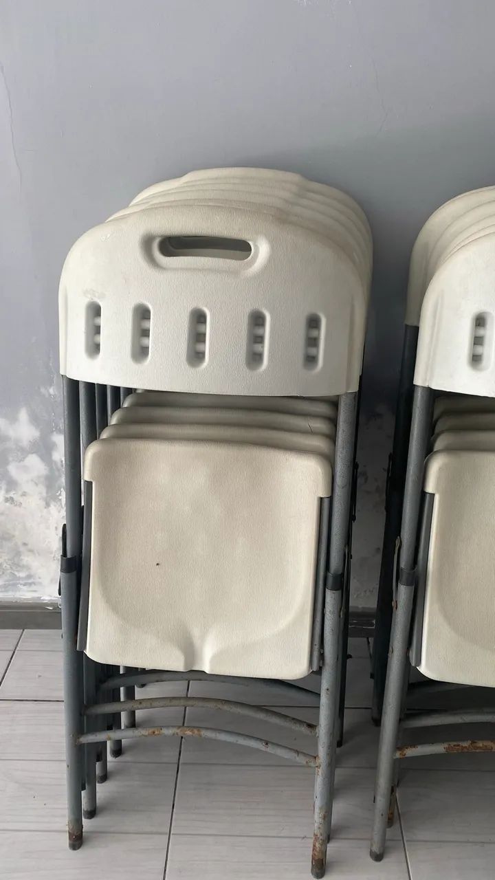 Conjunto de cadeiras dobráveis 