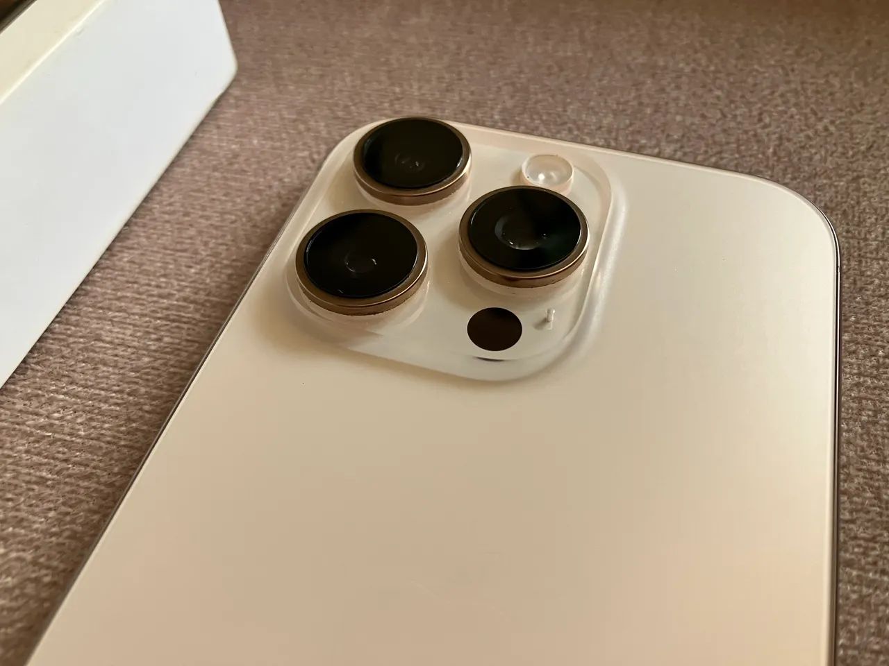 Celular IPhone 16 Pro 128gb - Foto 2