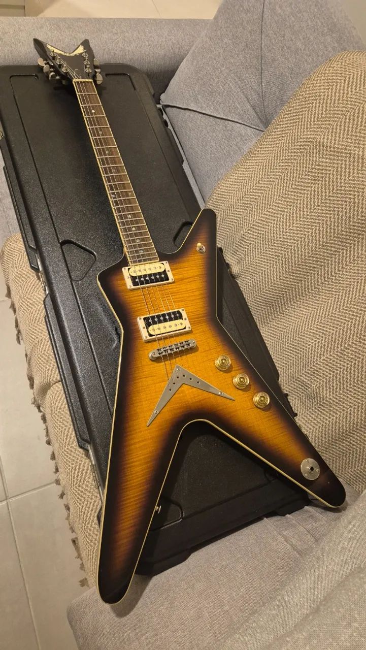 Guitarra Dean ML79